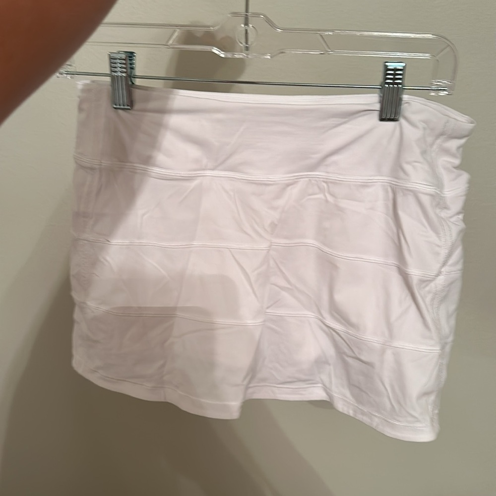 Lululemon Pace Rival tennis skort, size 6, white